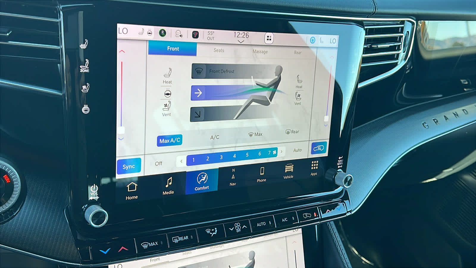 Thumbnail: 2024 Jeep Grand Wagoneer L - 14