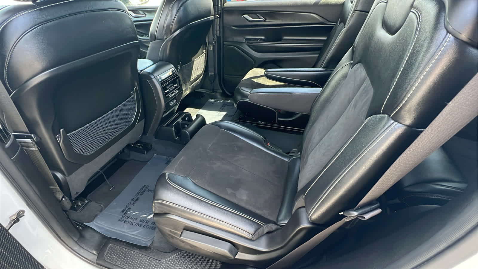 Thumbnail: 2023 Jeep Grand Cherokee - 24