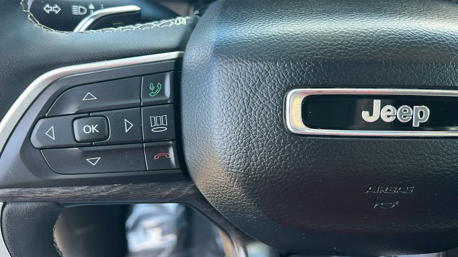 Thumbnail: 2023 Jeep Grand Cherokee - 19