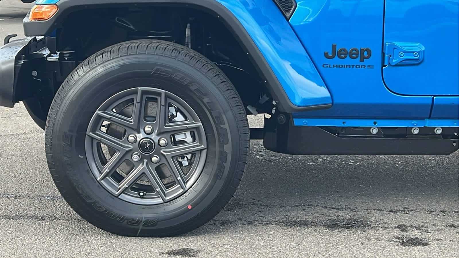 Thumbnail: 2026 Jeep Gladiator - 9