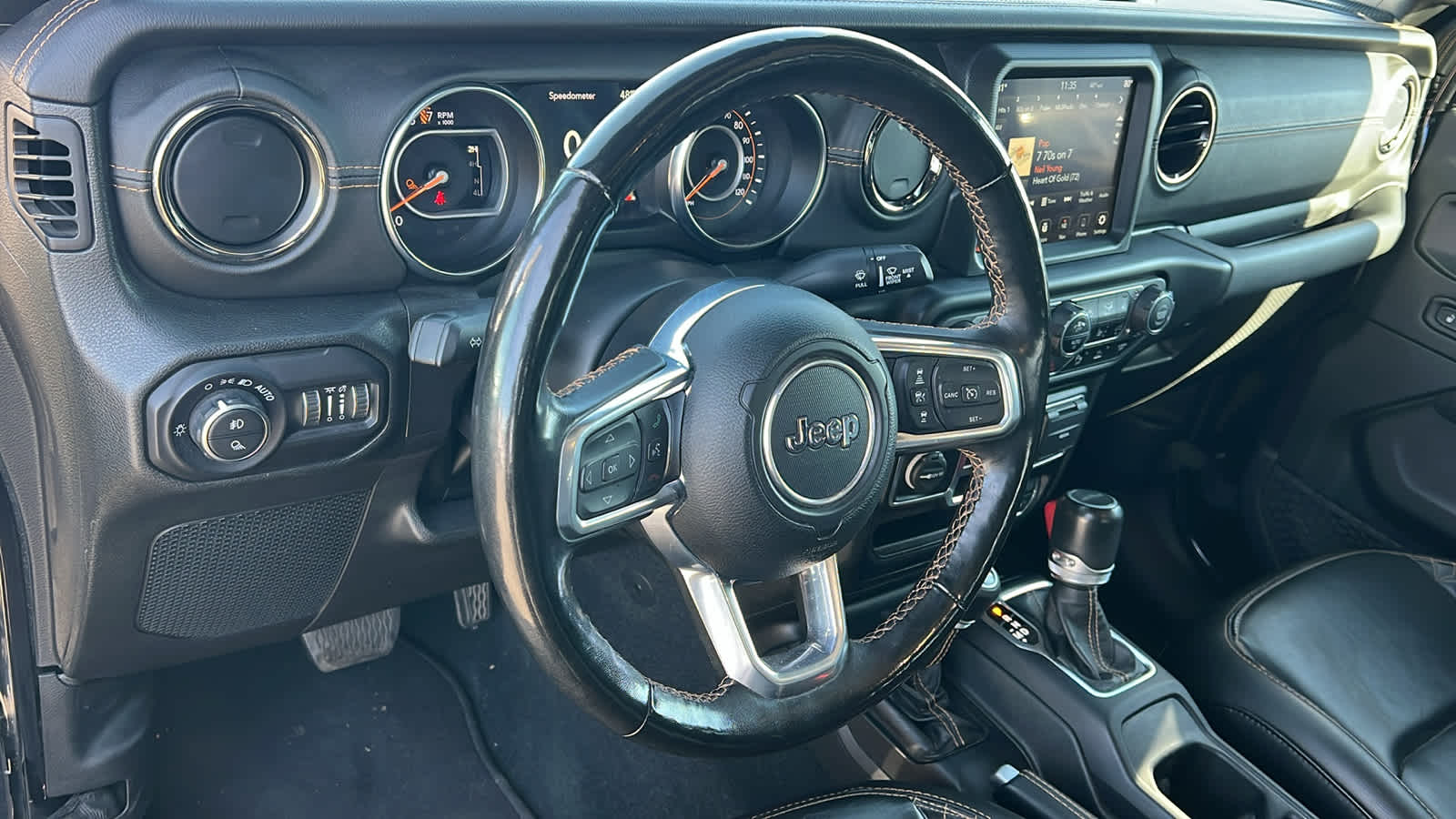 Thumbnail: 2022 Jeep Gladiator - 10