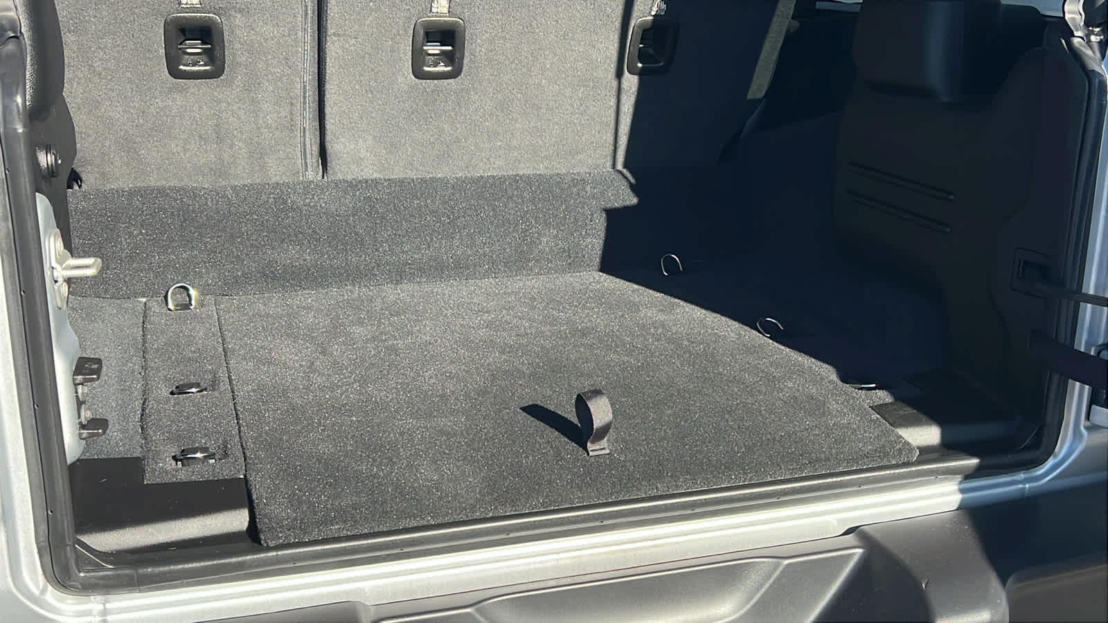 Thumbnail: 2024 Jeep Wrangler - 27