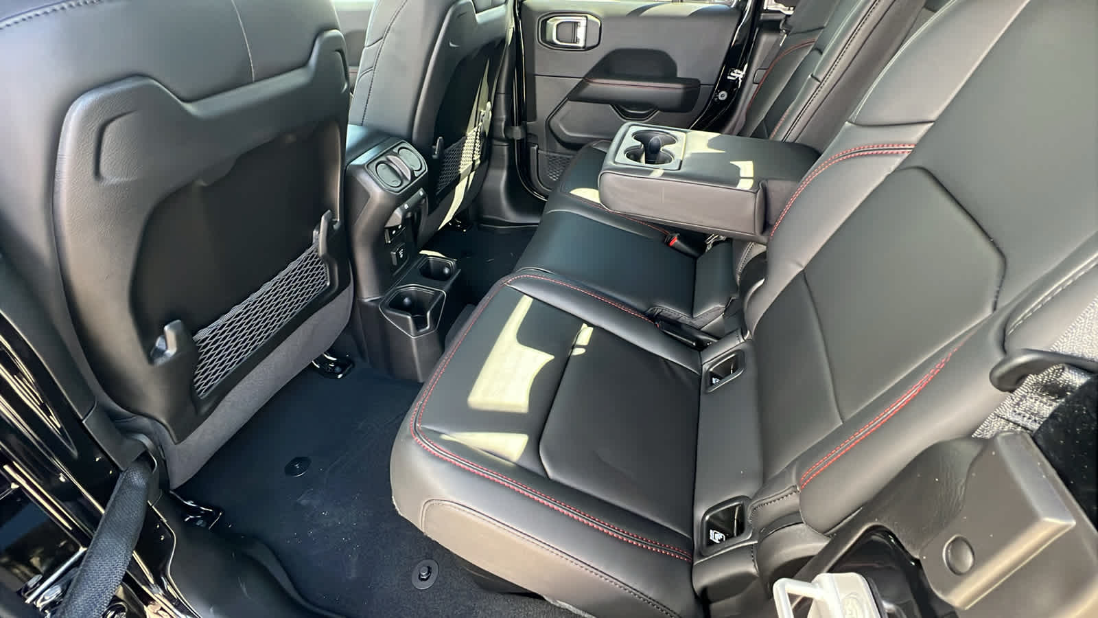 Thumbnail: 2026 Jeep Gladiator - 24