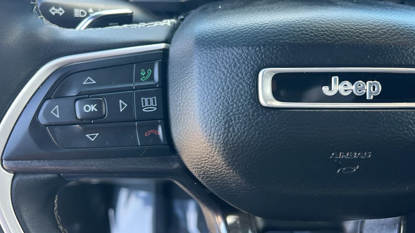 Thumbnail: 2023 Jeep Grand Cherokee - 19