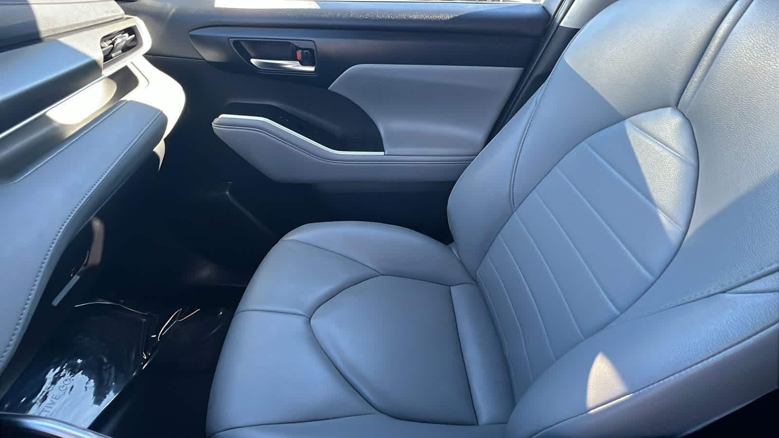 Thumbnail: 2021 Toyota Highlander - 12