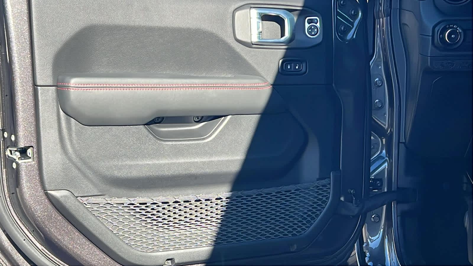 Thumbnail: 2026 Jeep Wrangler - 23