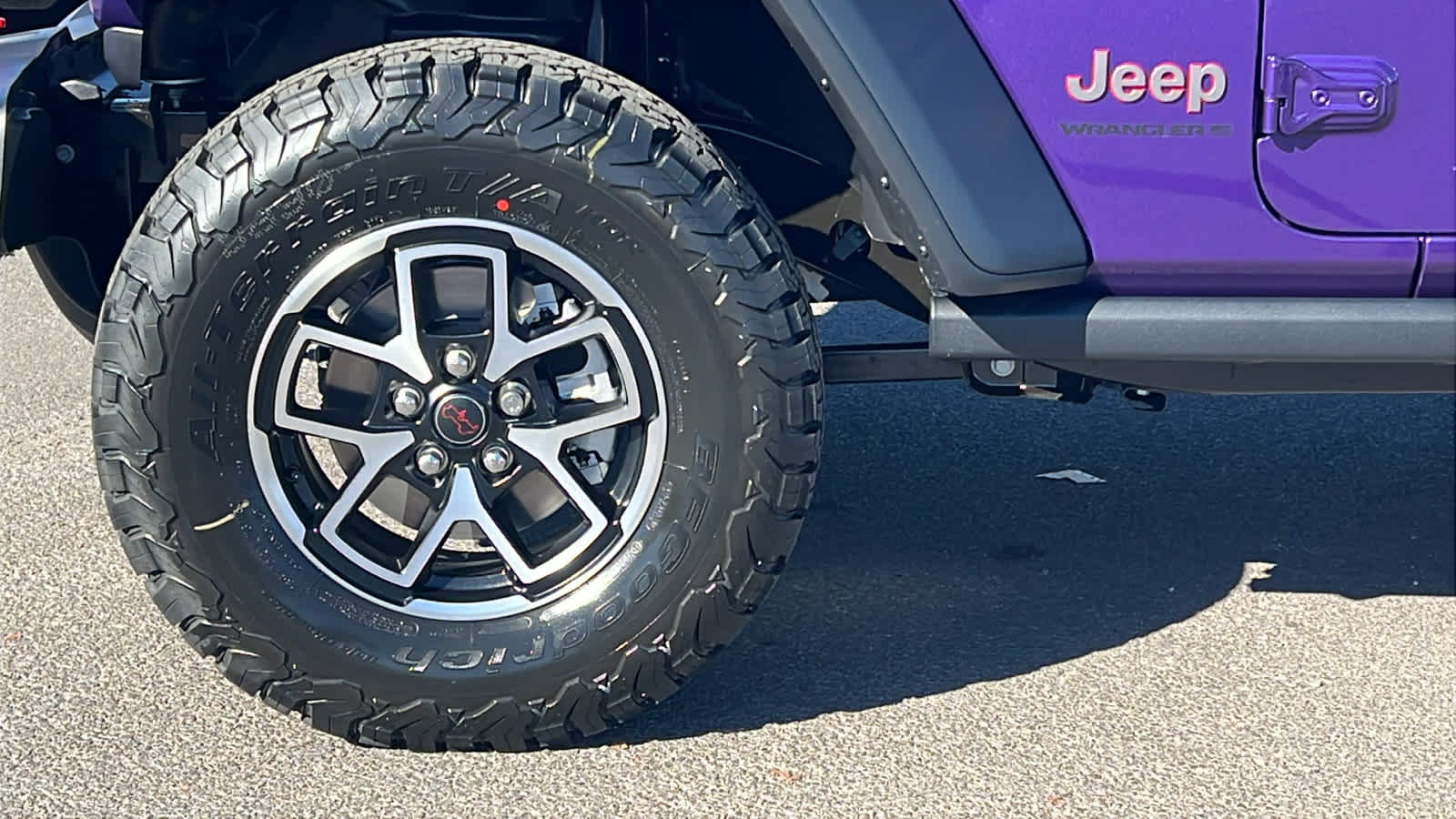 Thumbnail: 2026 Jeep Wrangler - 9