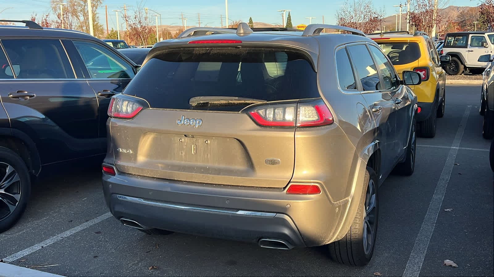 Thumbnail: 2019 Jeep Cherokee - 7
