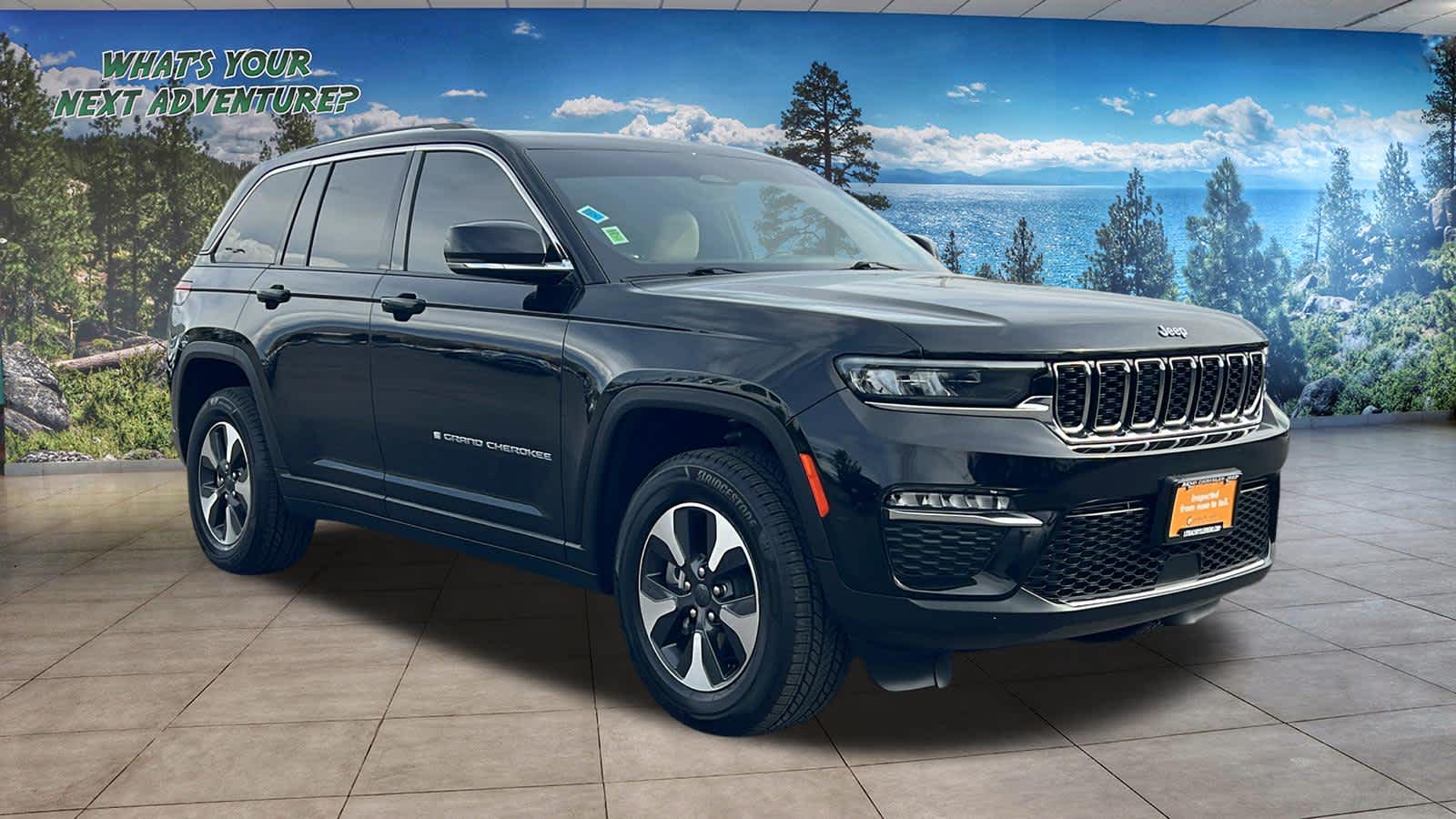 Thumbnail: 2023 Jeep Grand Cherokee - 3
