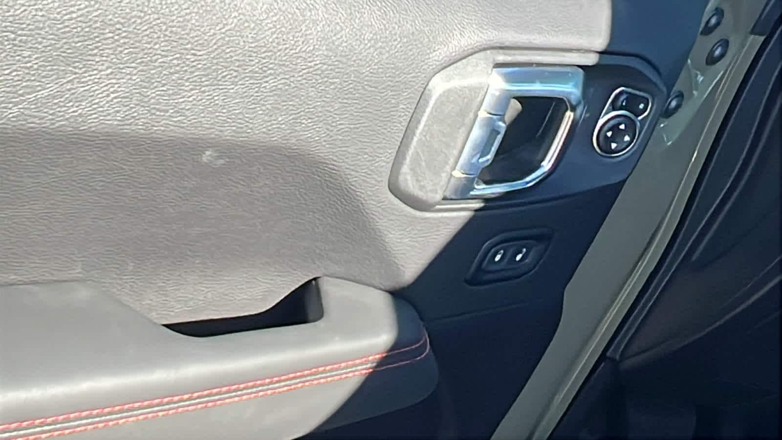 Thumbnail: 2026 Jeep Wrangler - 22