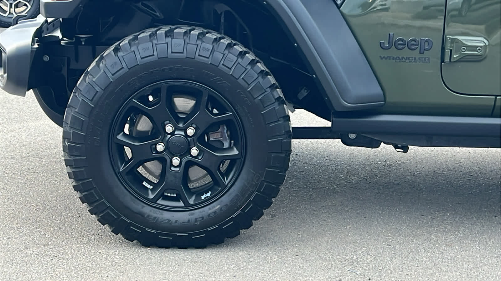 Thumbnail: 2021 Jeep Wrangler - 9