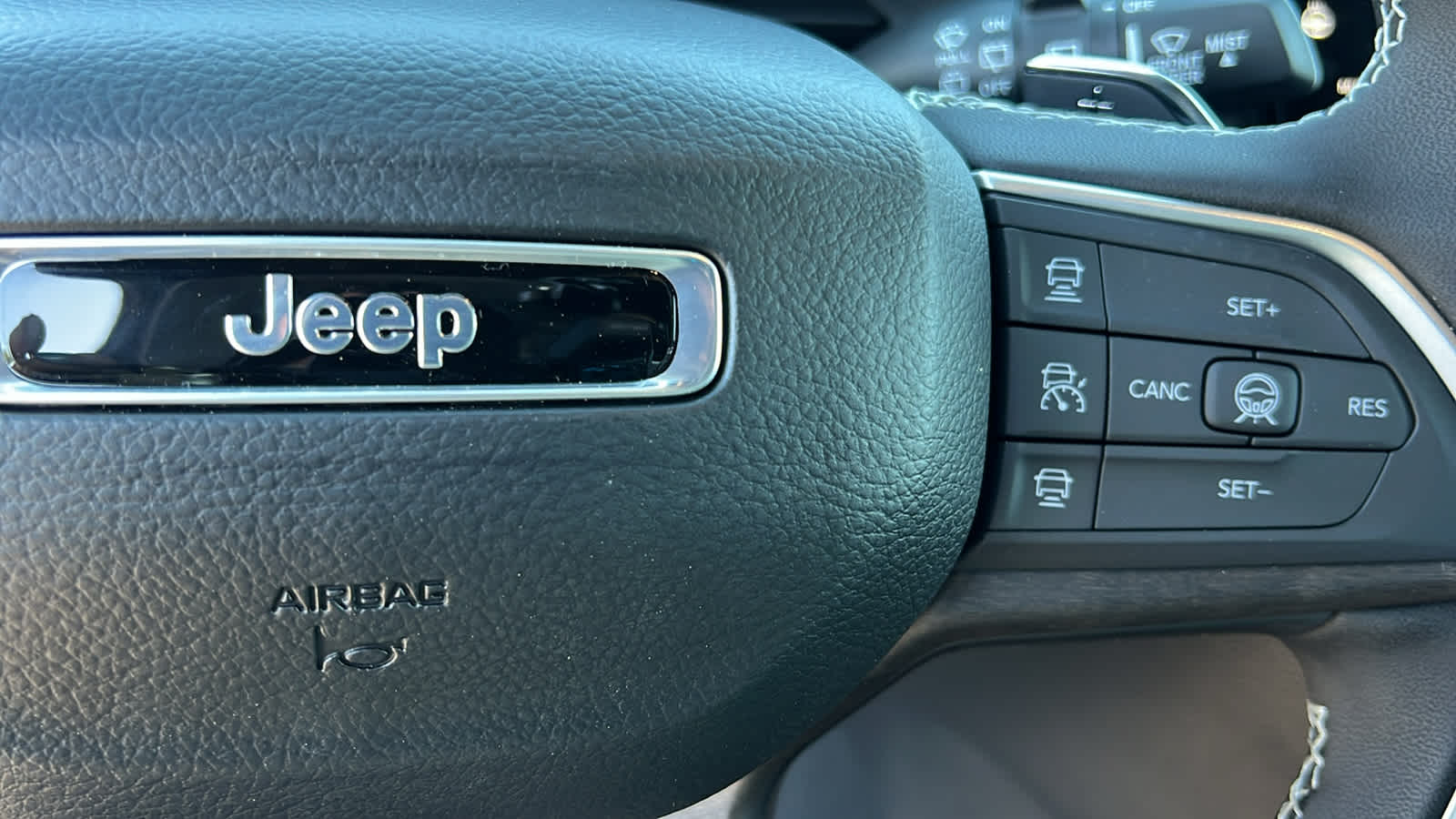 Thumbnail: 2026 Jeep Grand Cherokee - 20