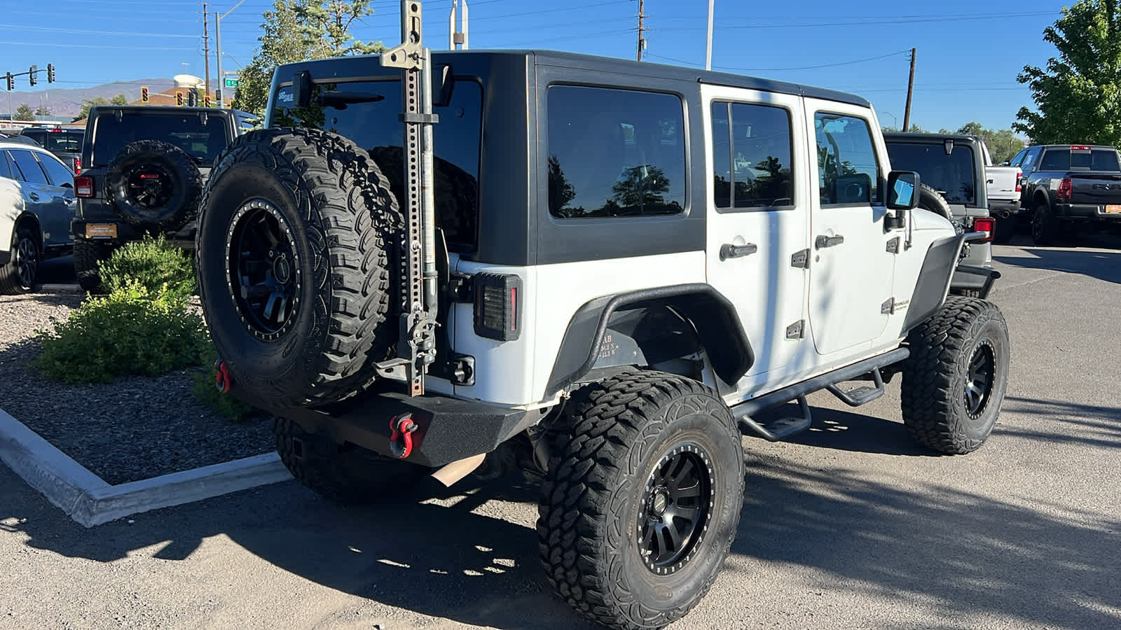 Thumbnail: 2015 Jeep Wrangler - 6