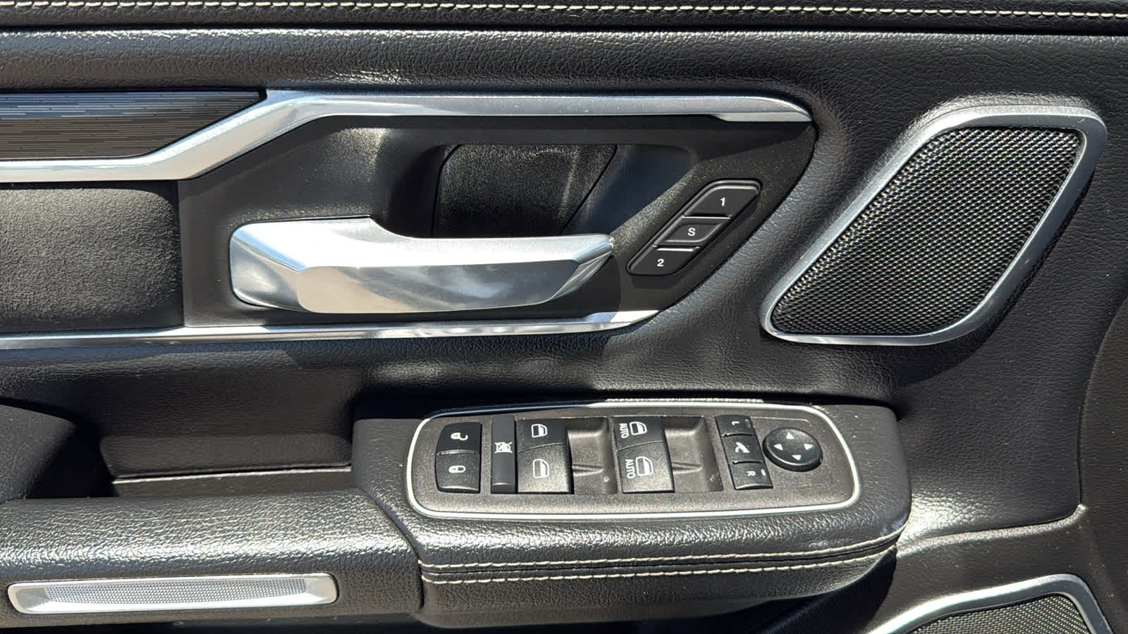 2023 RAM 1500 Laramie 22
