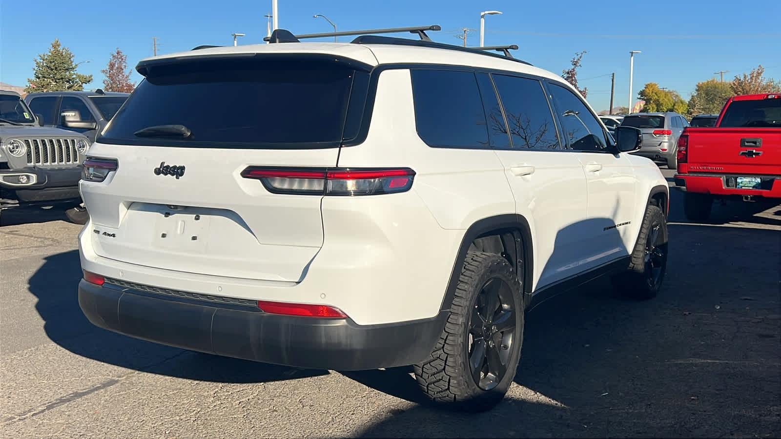 Thumbnail: 2023 Jeep Grand Cherokee - 5