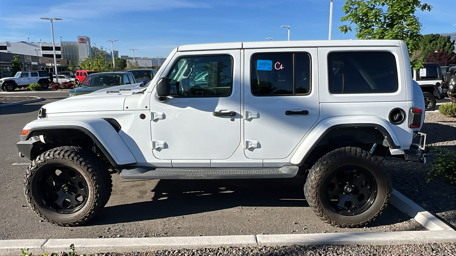 Thumbnail: 2021 Jeep Wrangler - 7