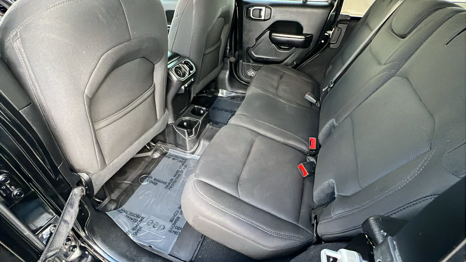 Thumbnail: 2020 Jeep Wrangler - 23