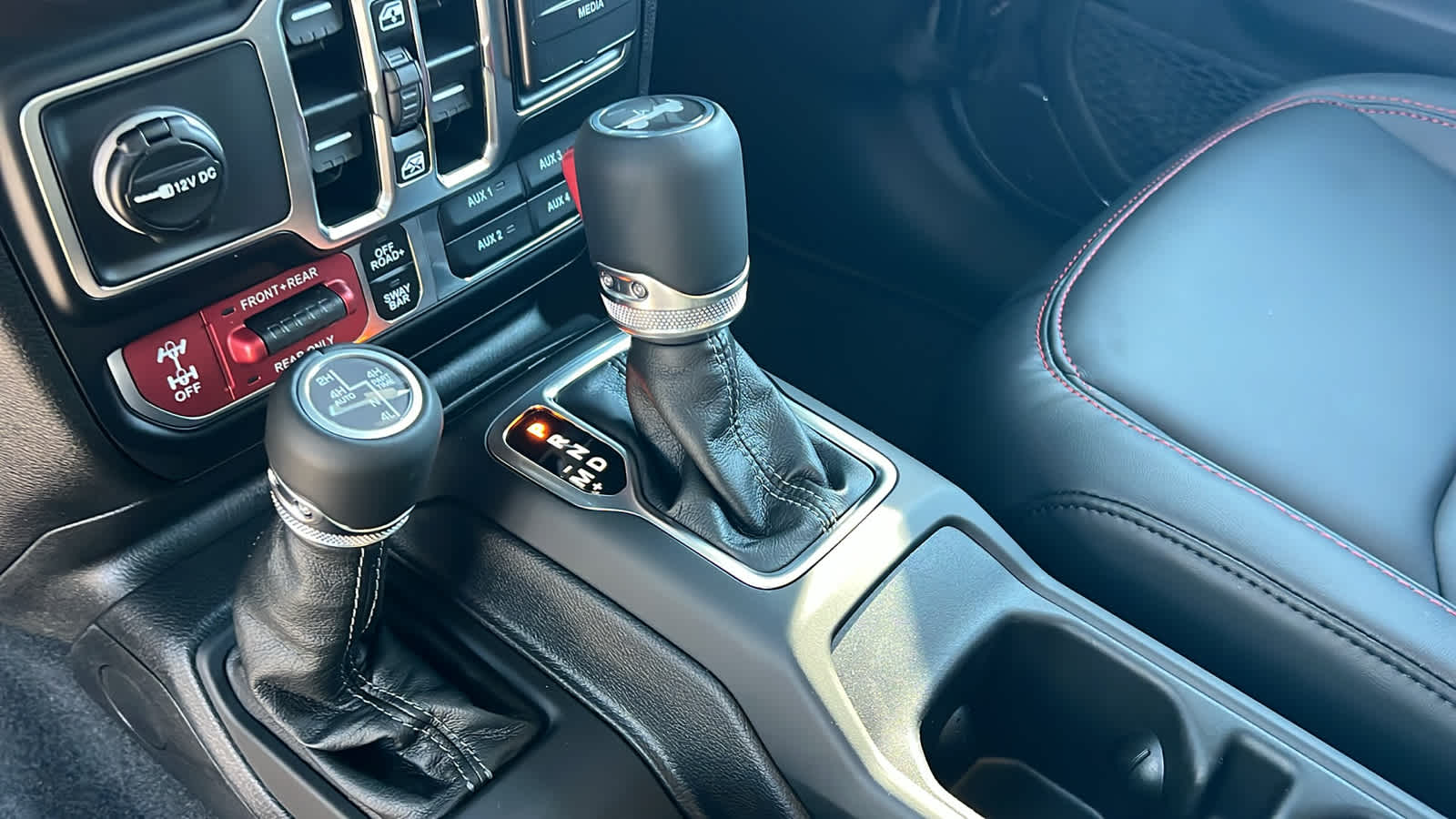 Thumbnail: 2026 Jeep Wrangler - 13