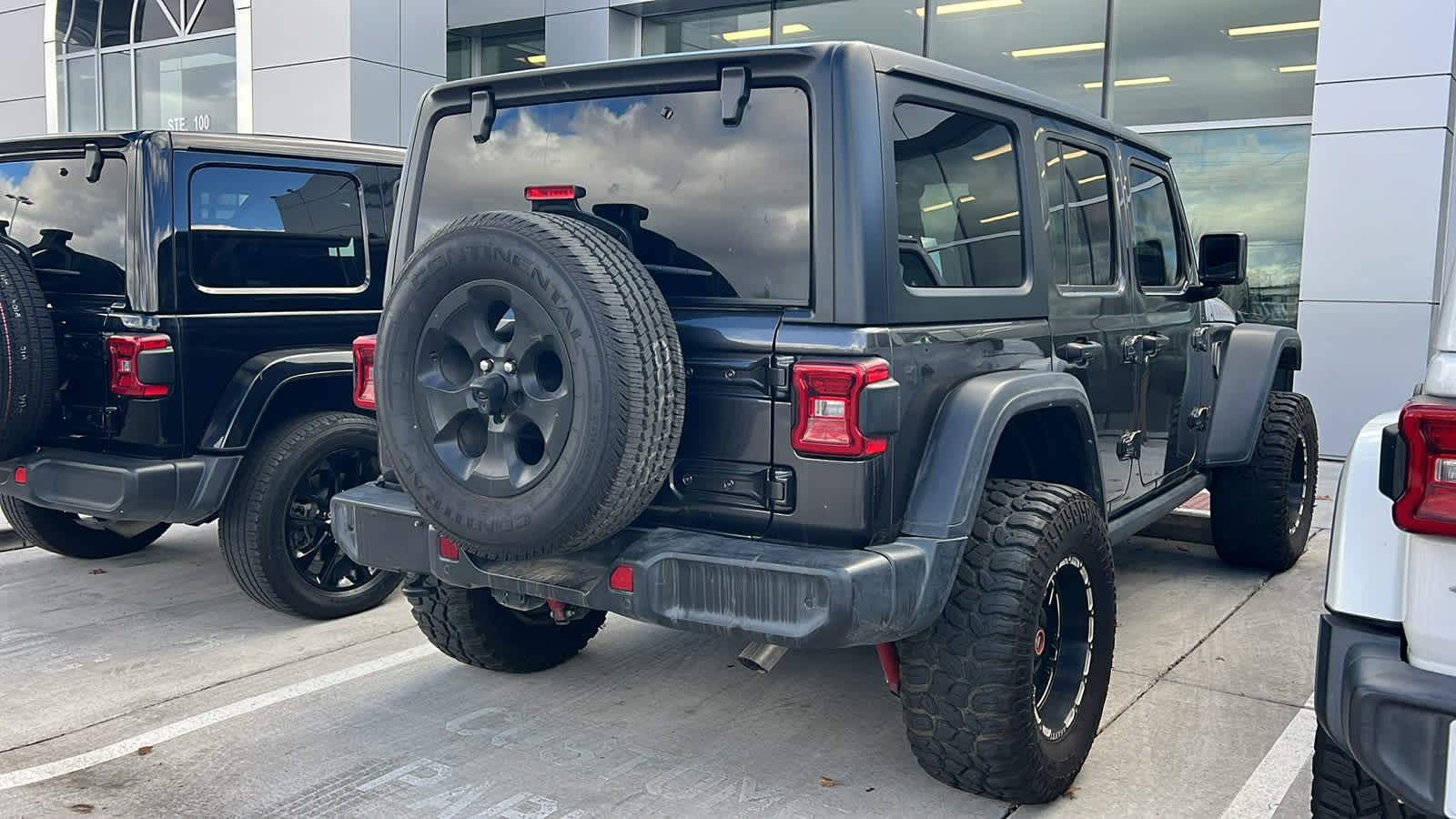 Thumbnail: 2025 Jeep Wrangler - 6