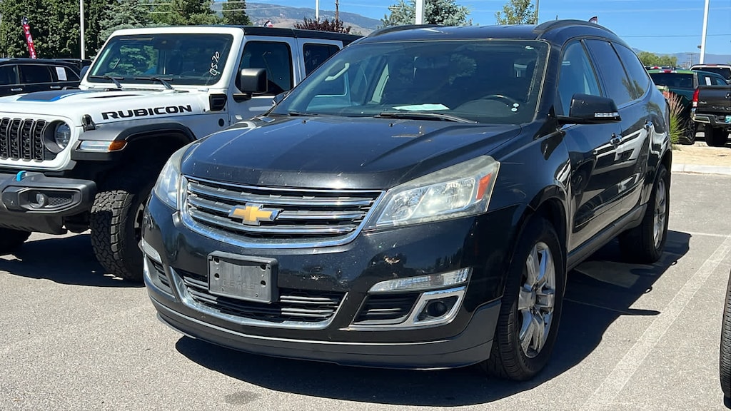Used 2017 Chevrolet Traverse LT SUV