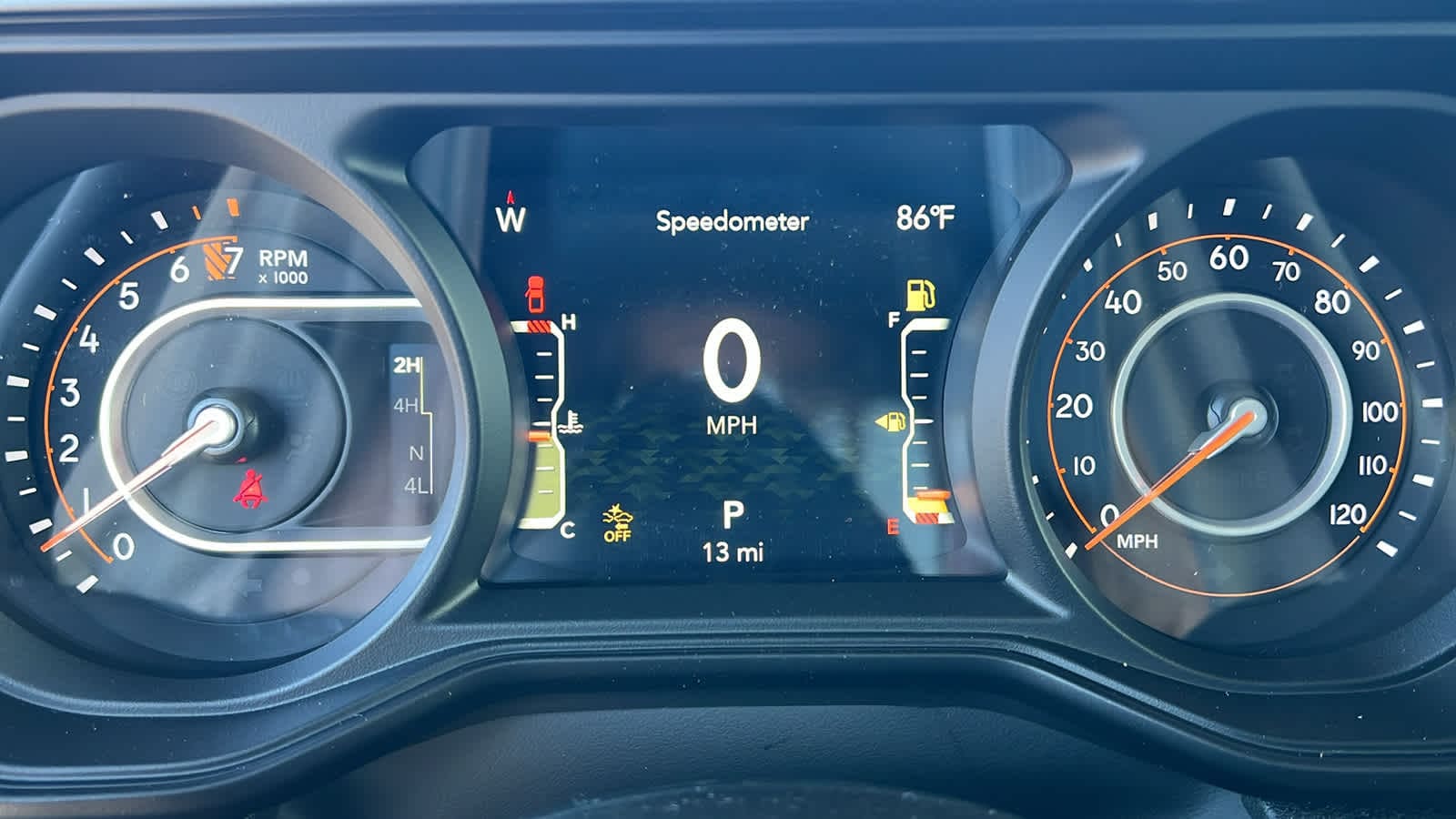 Thumbnail: 2026 Jeep Gladiator - 21