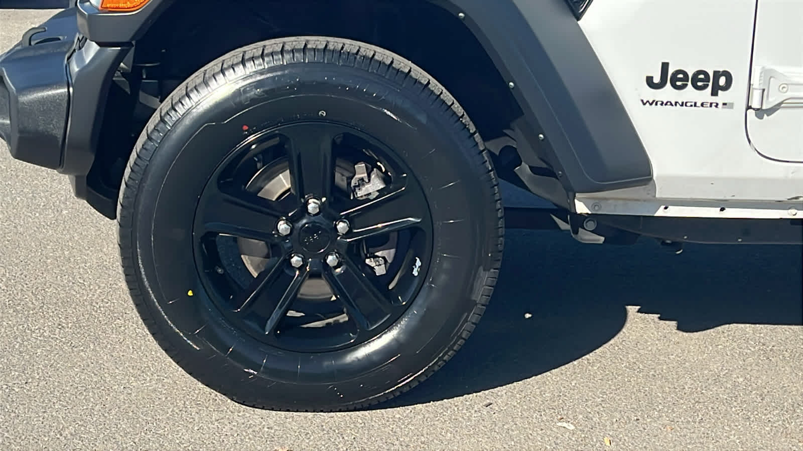 Thumbnail: 2023 Jeep Wrangler - 9