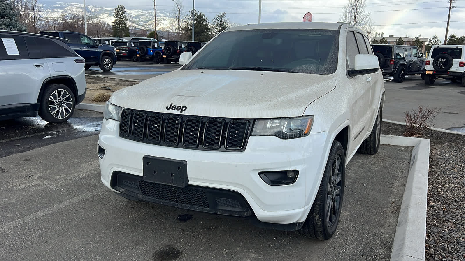 Thumbnail: 2019 Jeep Grand Cherokee - 1