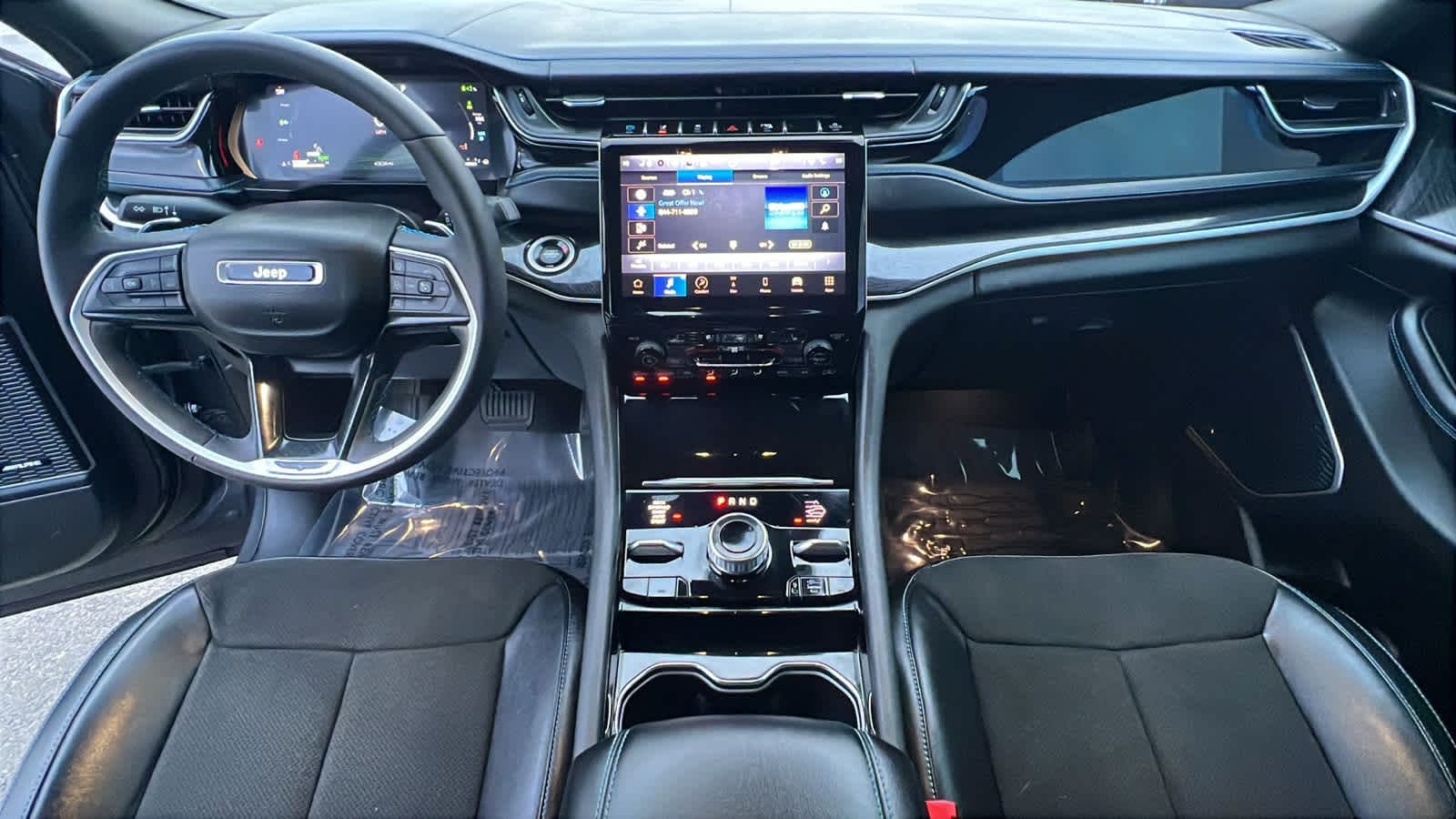 Thumbnail: 2022 Jeep Grand Cherokee - 26