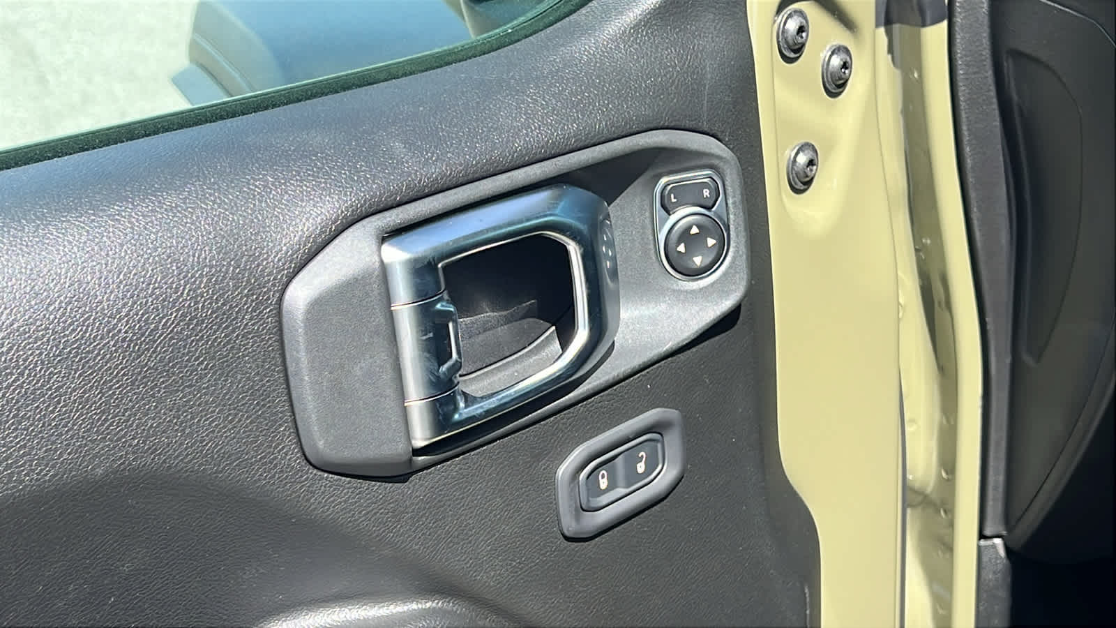 Thumbnail: 2026 Jeep Wrangler - 22