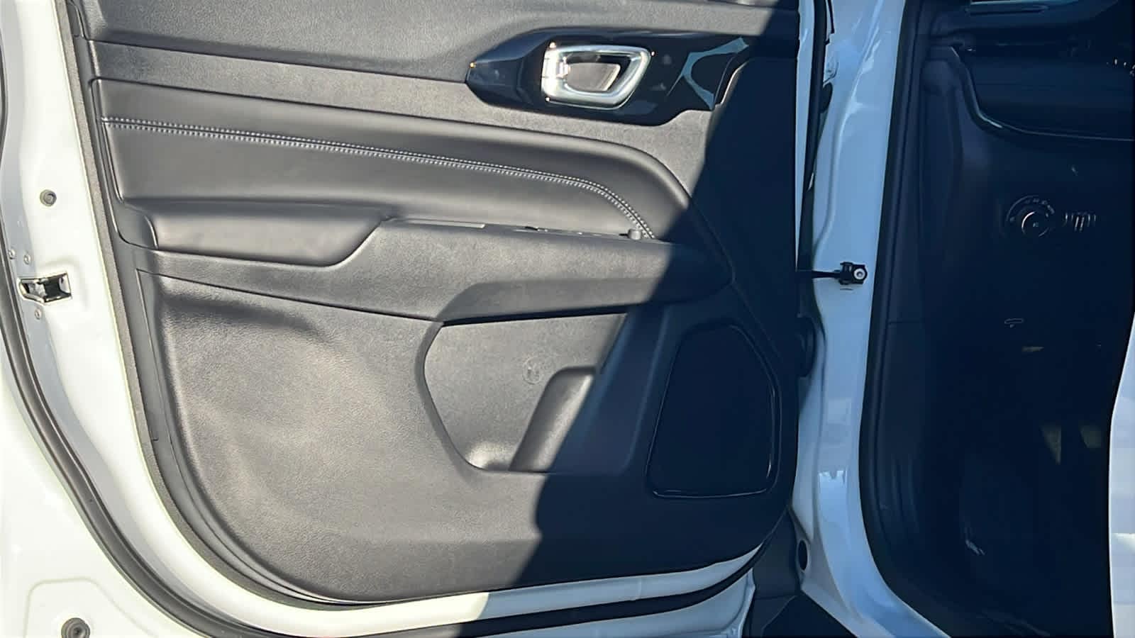 Thumbnail: 2026 Jeep Compass - 23