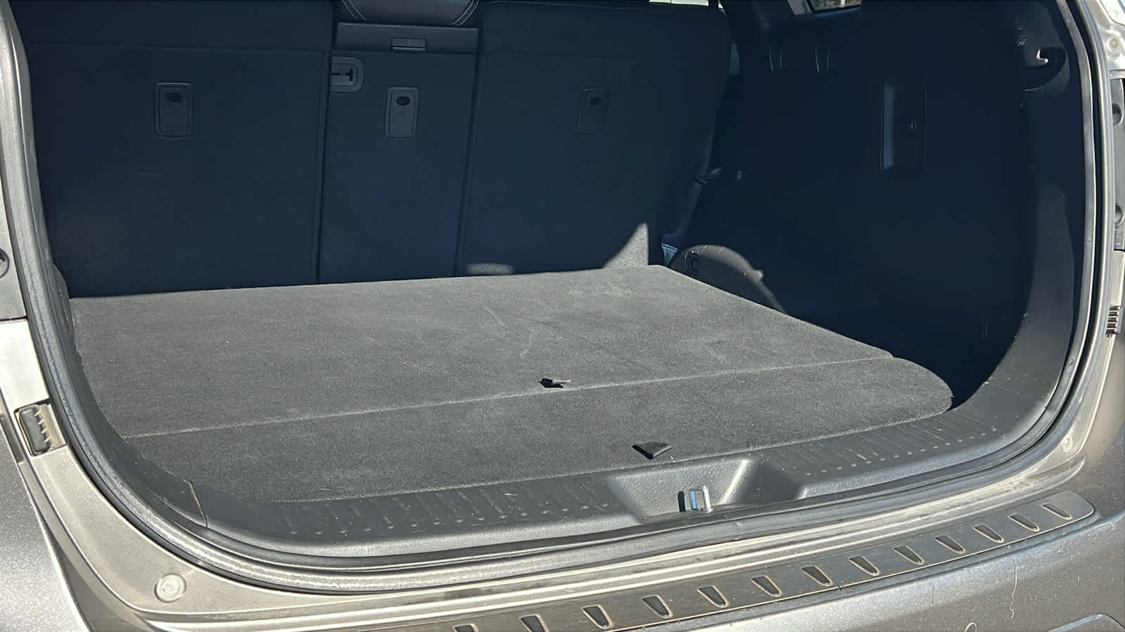 Thumbnail: 2014 Kia Sorento - 27