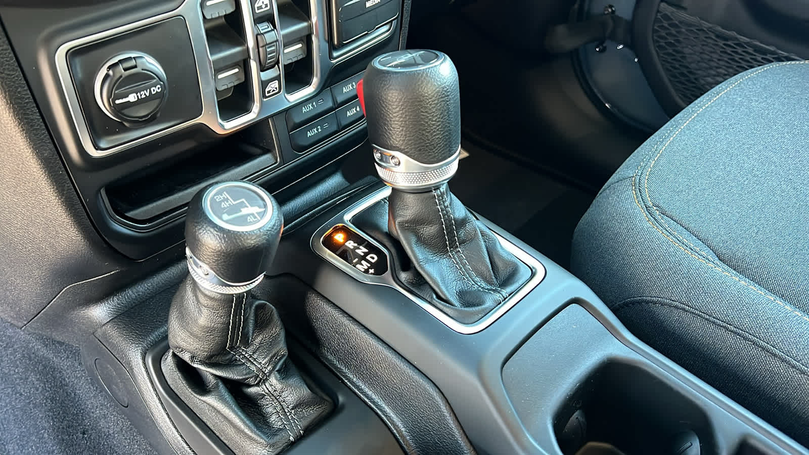 Thumbnail: 2026 Jeep Gladiator - 13