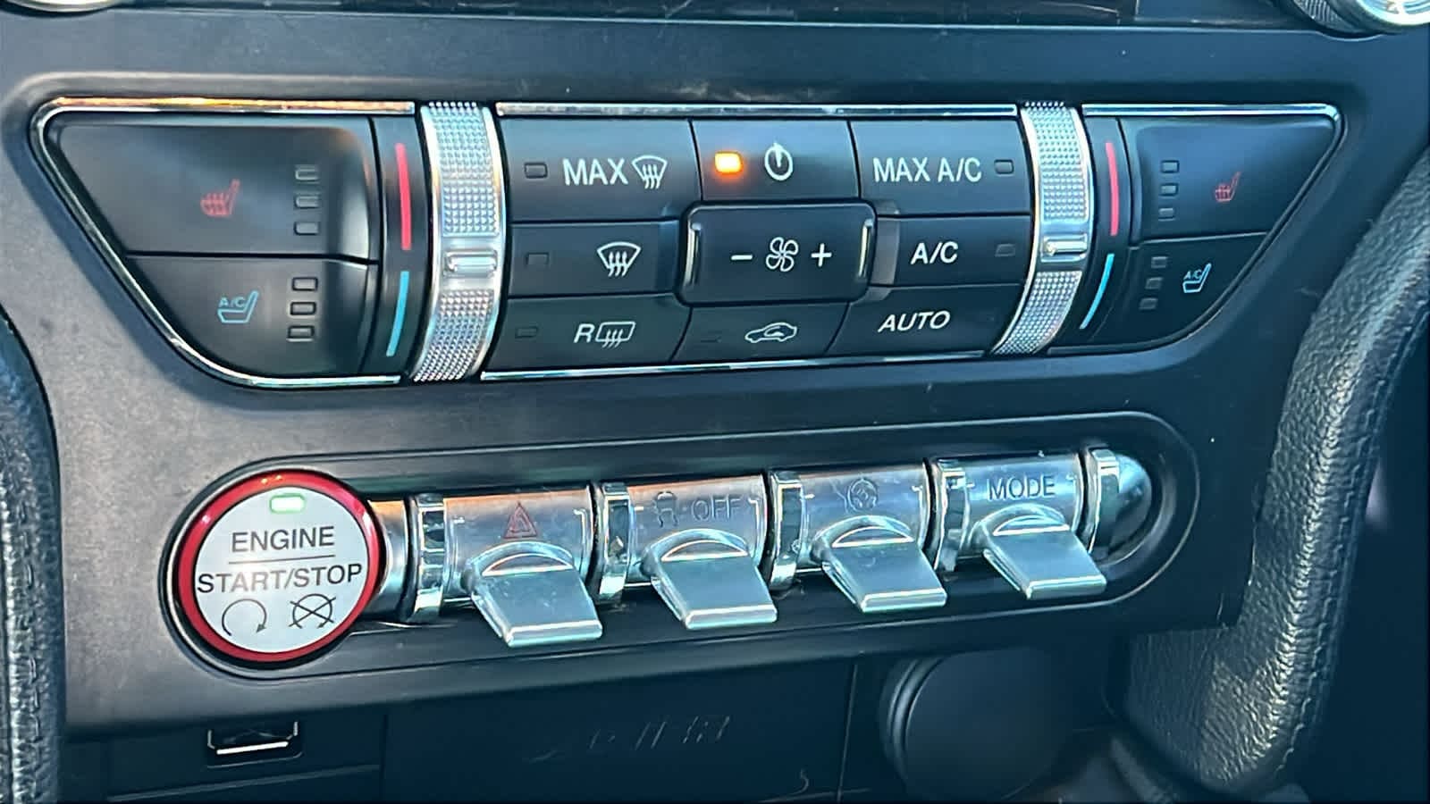 Thumbnail: 2015 Ford Mustang - 14