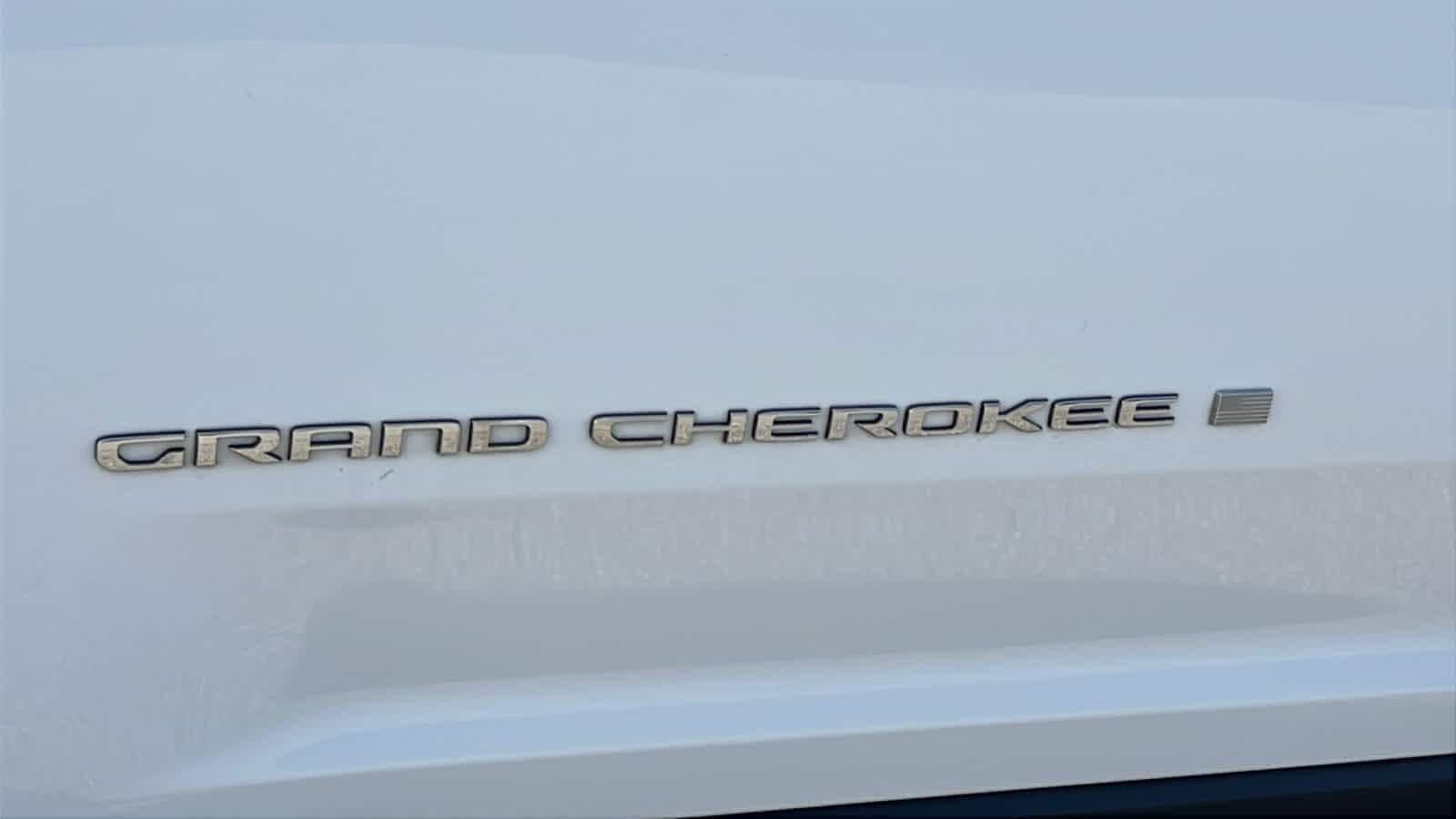 Thumbnail: 2023 Jeep Grand Cherokee - 28