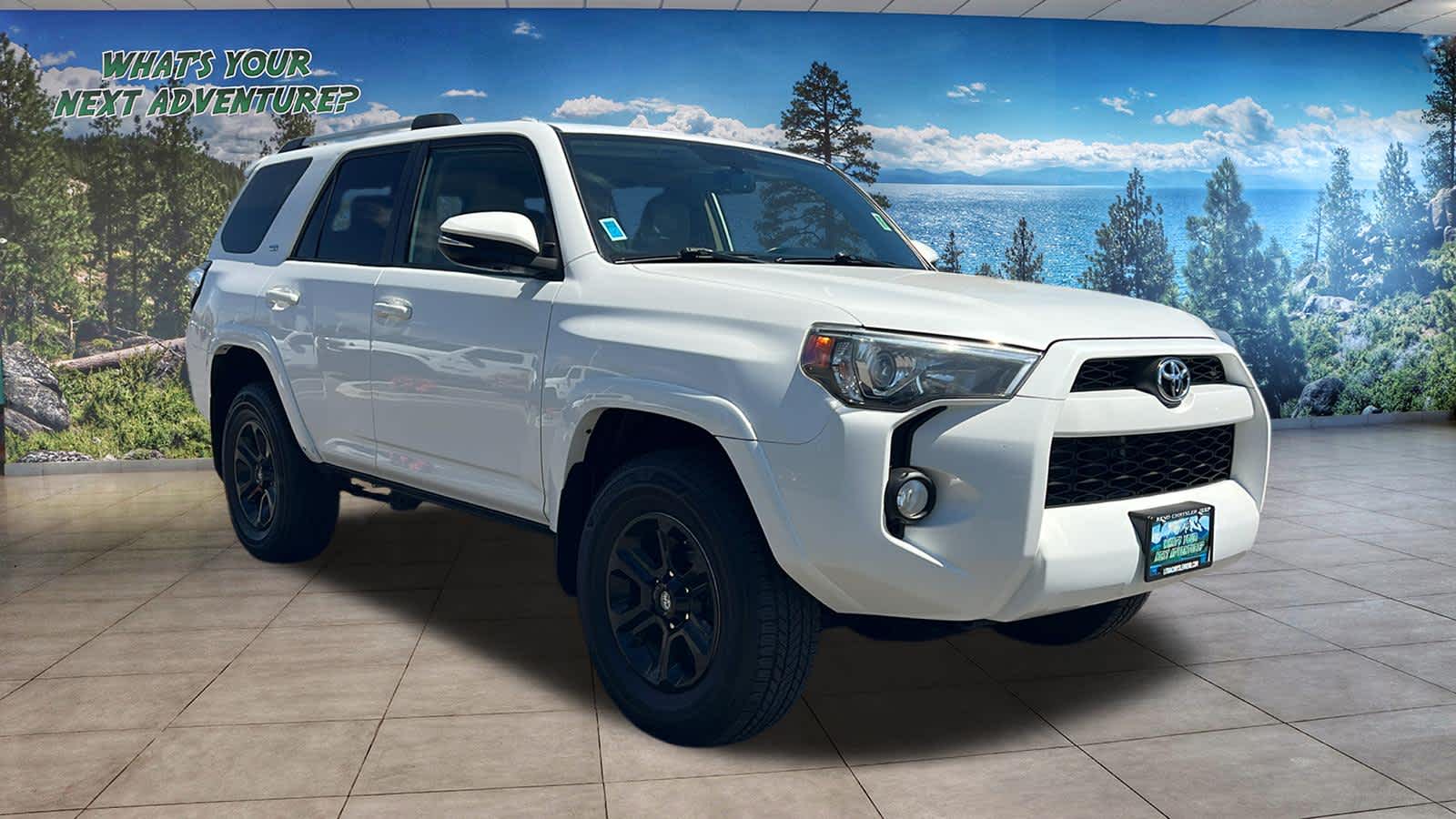 Thumbnail: 2019 Toyota 4Runner - 3