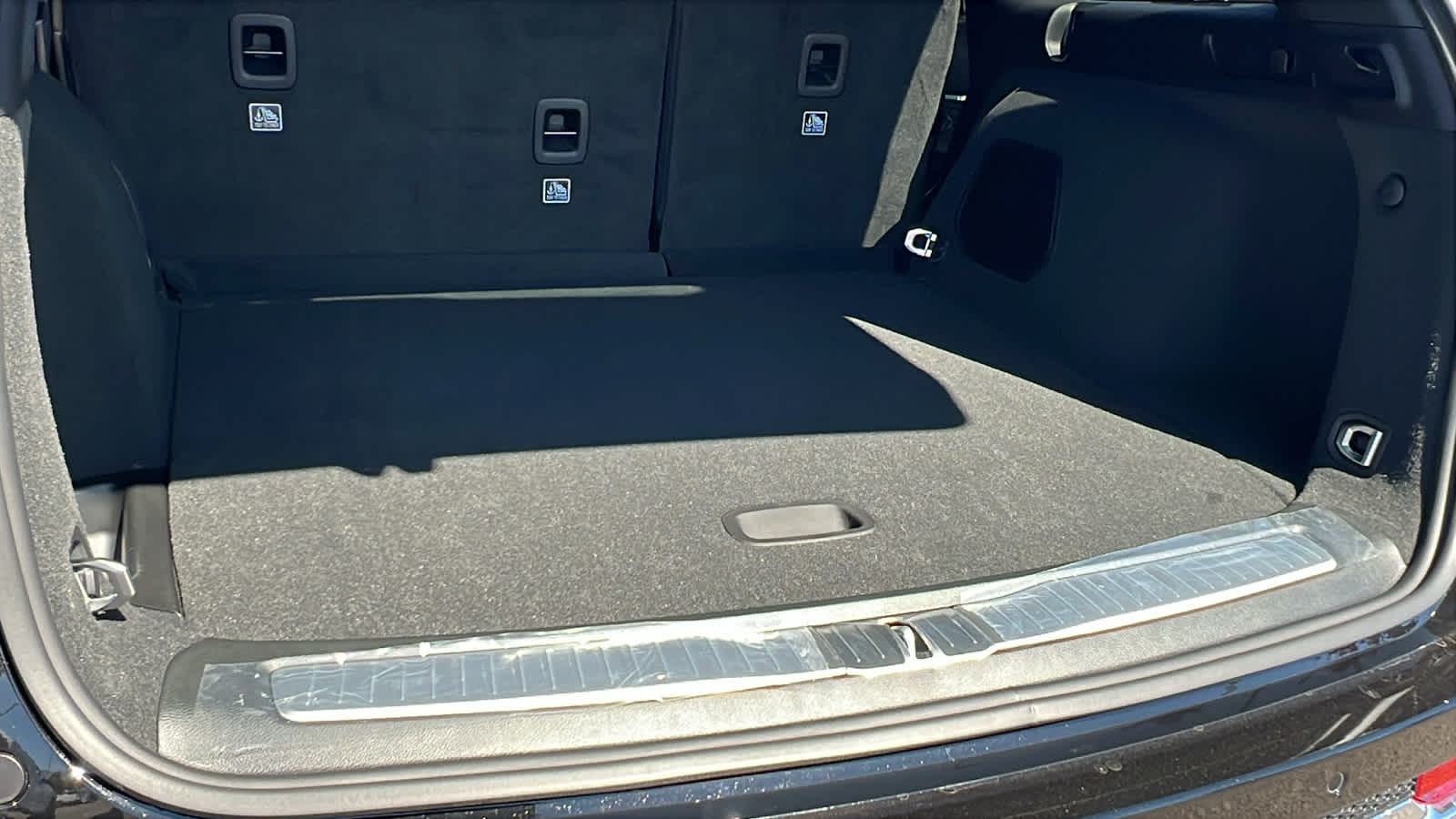 Thumbnail: 2025 Jeep Grand Cherokee - 27