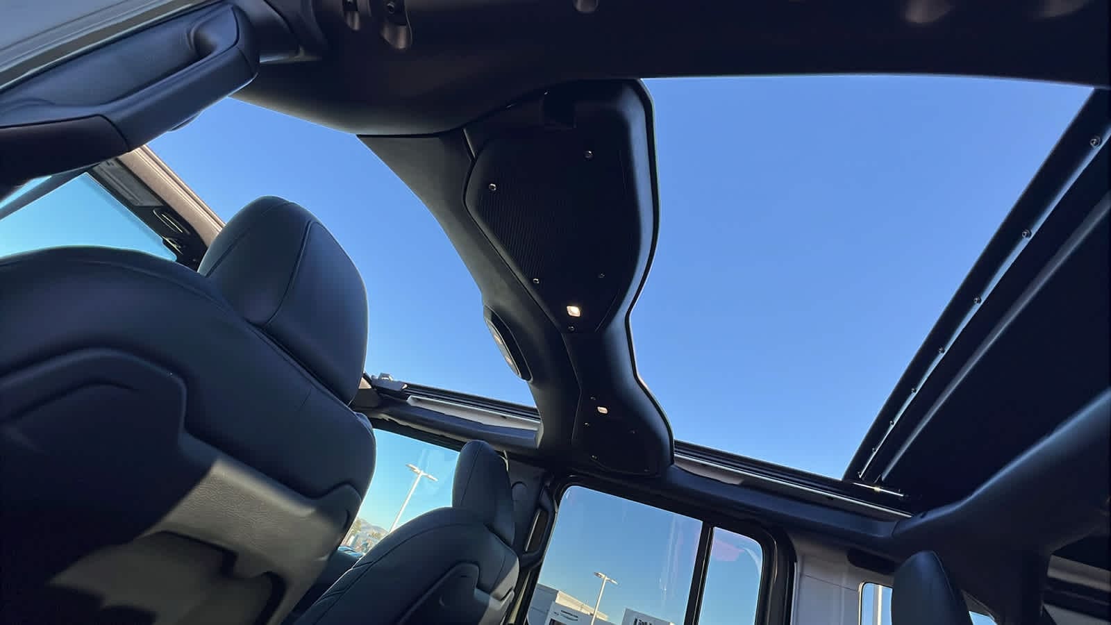 Thumbnail: 2026 Jeep Wrangler - 31