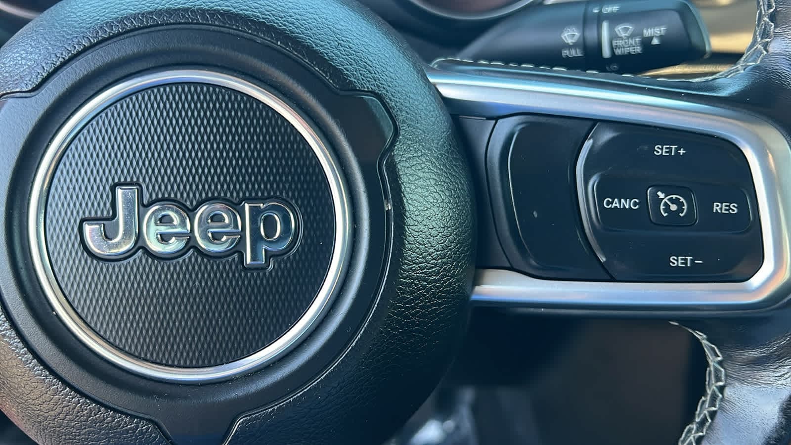 Thumbnail: 2020 Jeep Gladiator - 20