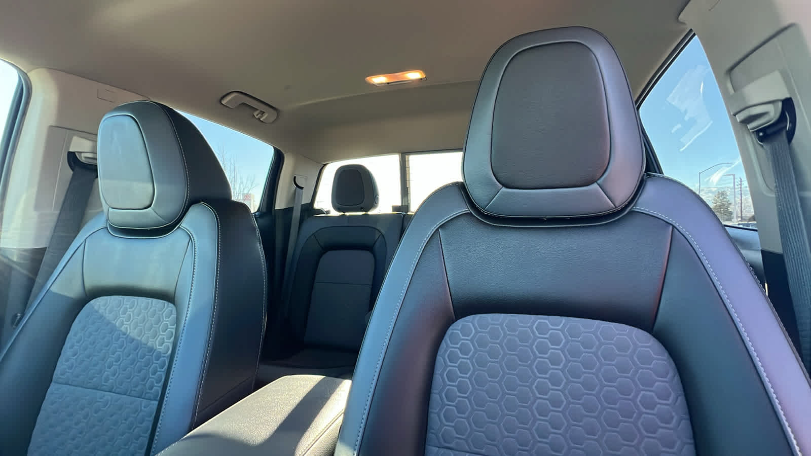 Thumbnail: 2019 Chevrolet Colorado - 11