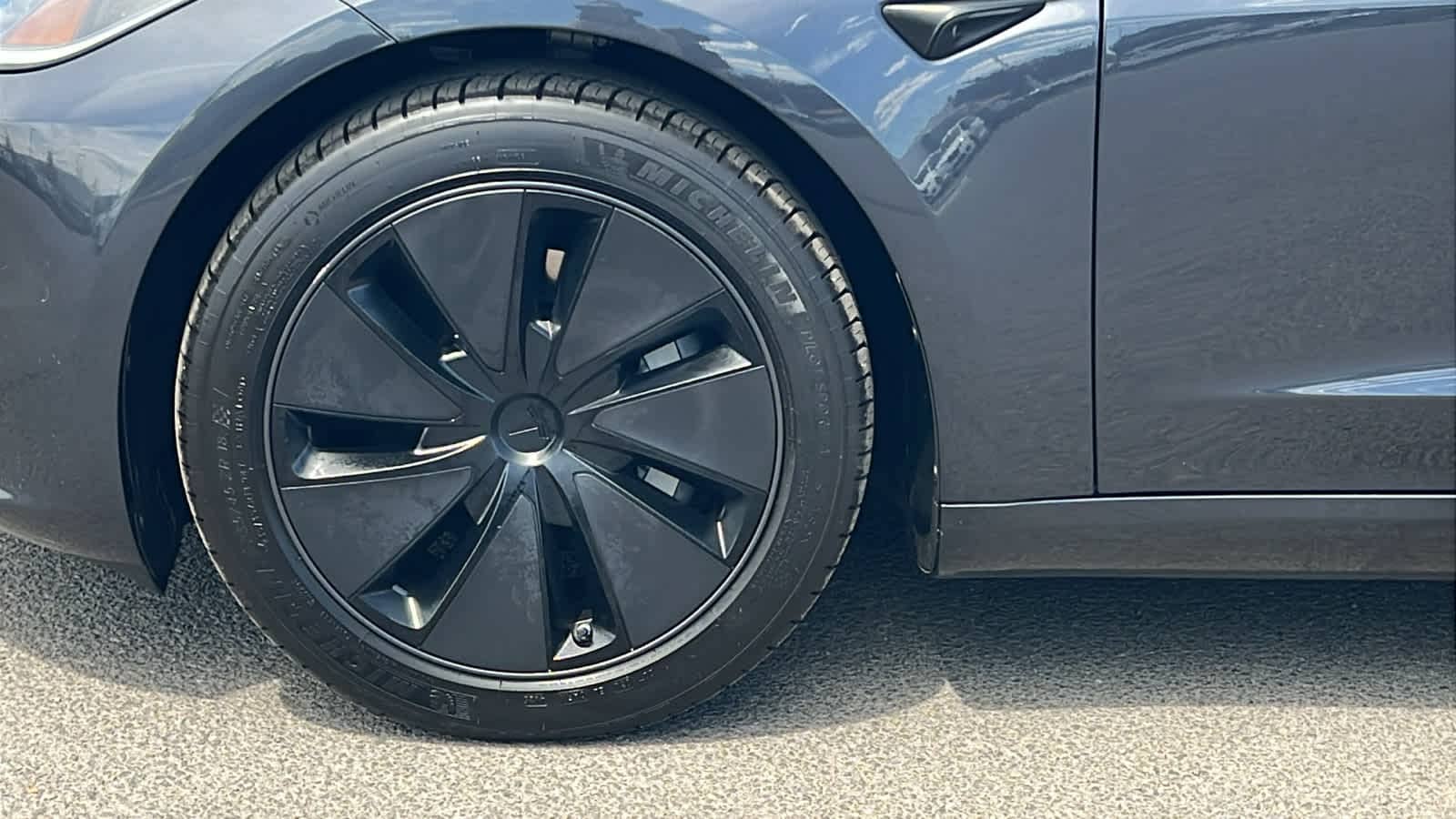 Thumbnail: 2024 Tesla Model 3 - 9