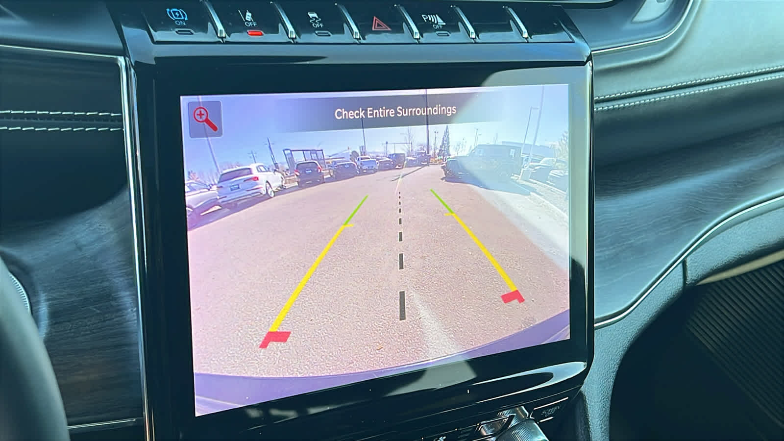 Thumbnail: 2022 Jeep Grand Cherokee - 16