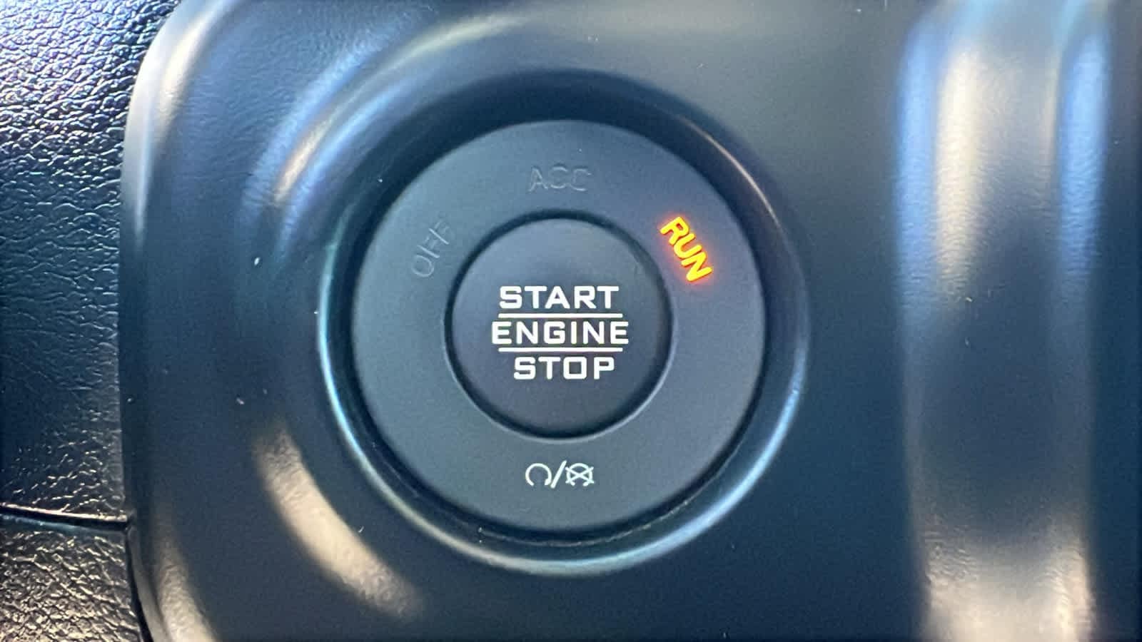 Thumbnail: 2022 Jeep Wrangler - 17