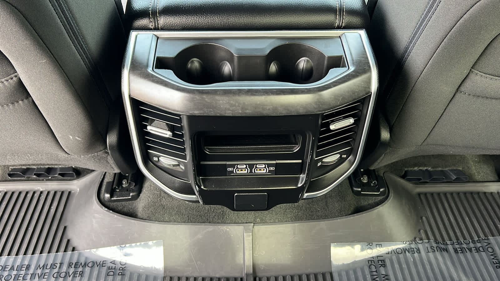 Thumbnail: 2023 RAM 1500 - 25