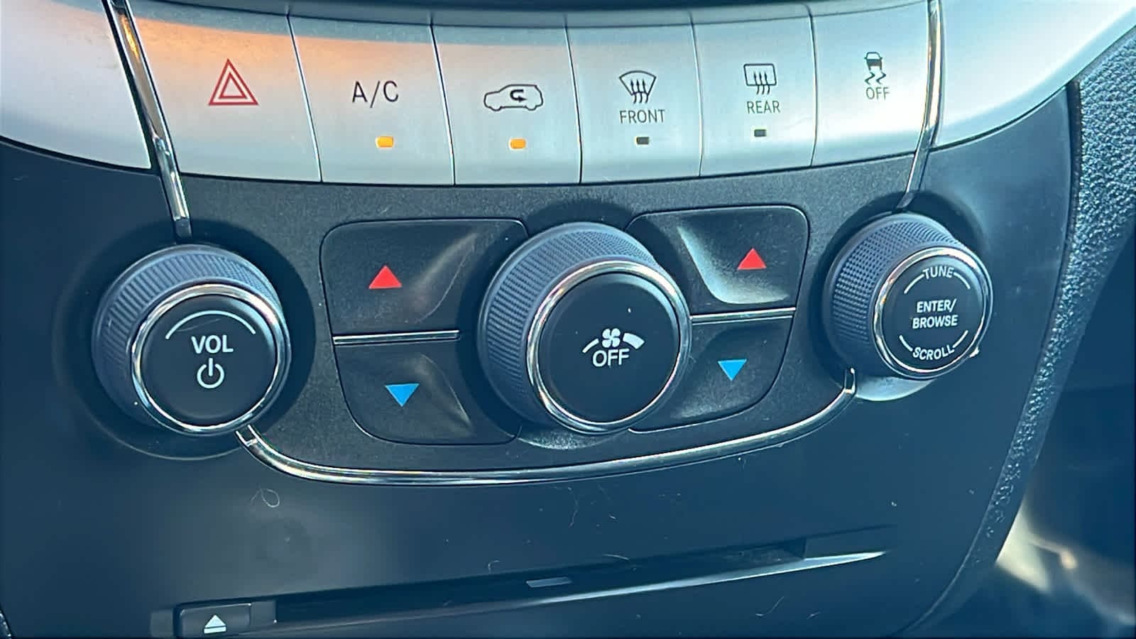 Thumbnail: 2020 Dodge Journey - 14