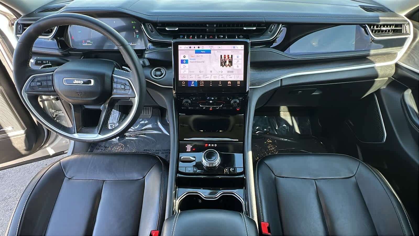 Thumbnail: 2022 Jeep Grand Cherokee - 26