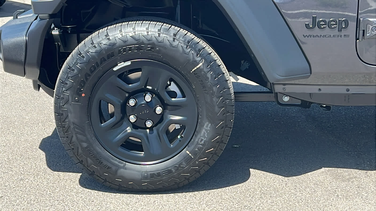 2025 Jeep Wrangler Sport 9