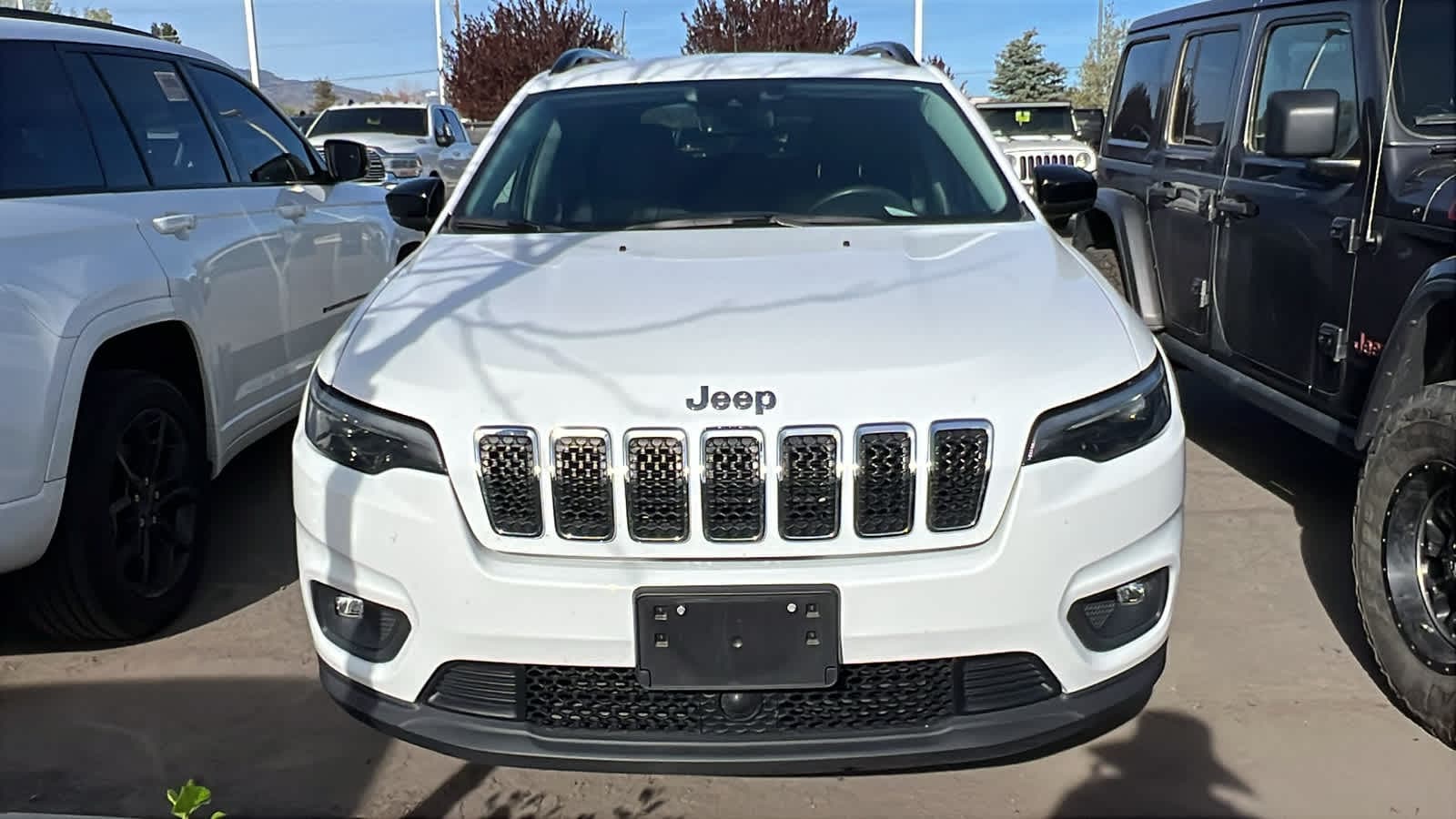 Thumbnail: 2022 Jeep Cherokee - 2