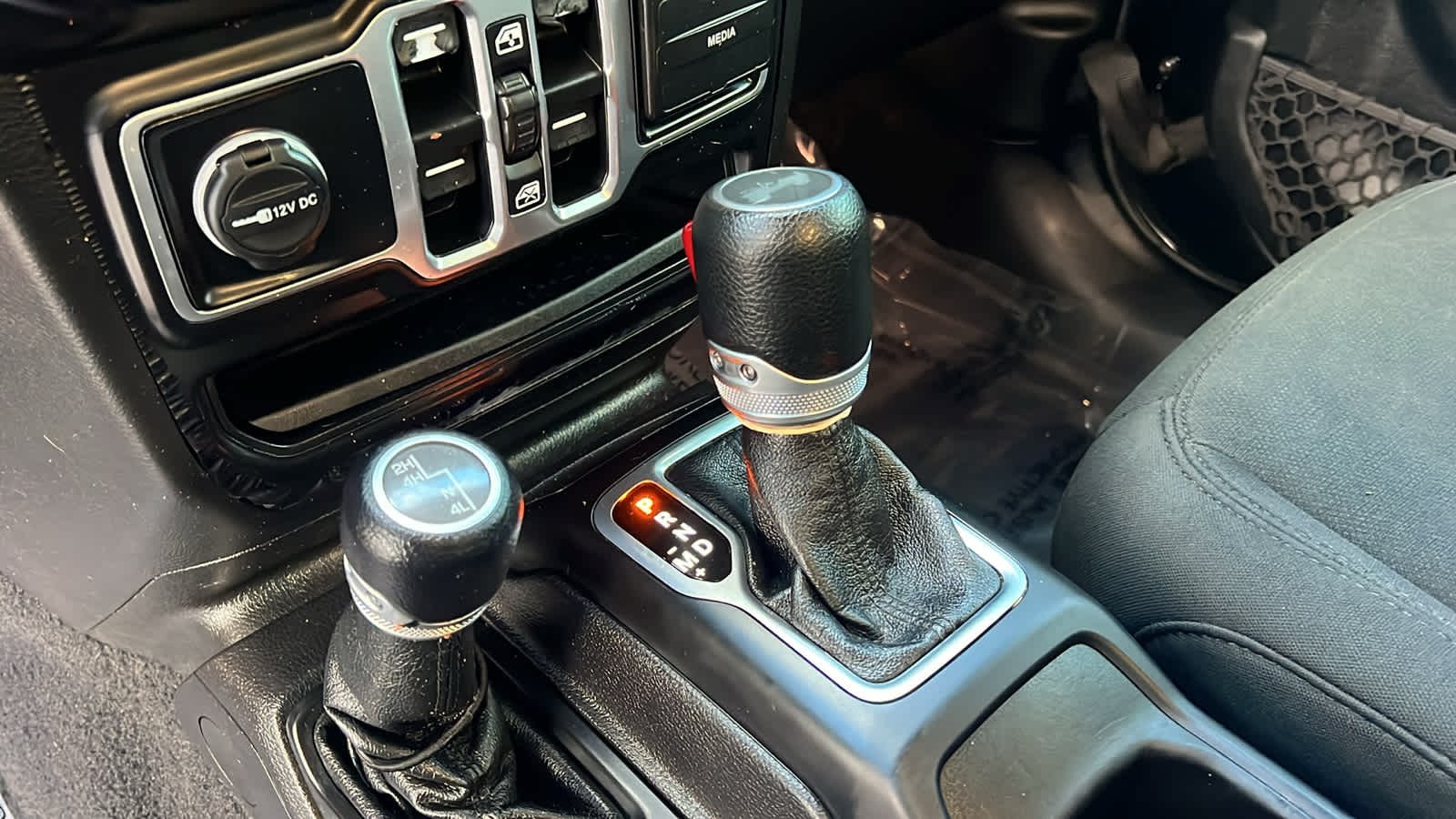 Thumbnail: 2020 Jeep Wrangler - 13