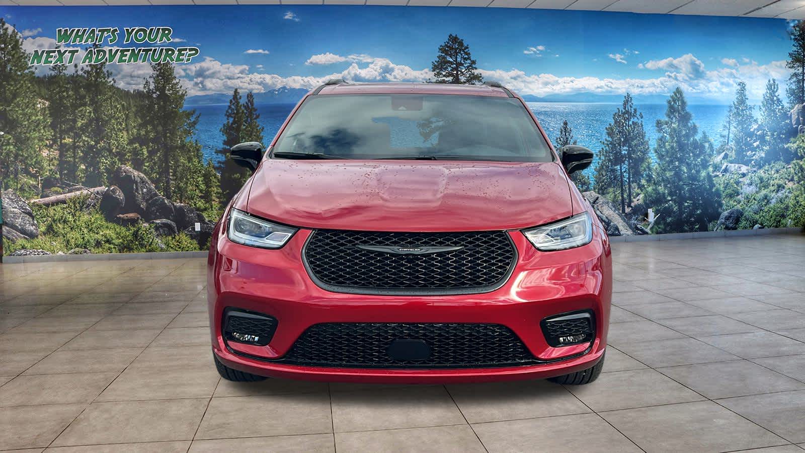 Thumbnail: 2026 Chrysler Pacifica - 2