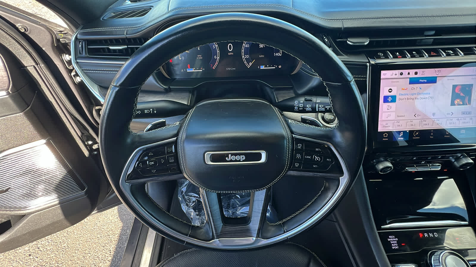 2022 Jeep Grand Cherokee Overland 18
